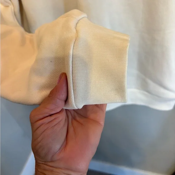 Gucci Cream Hoodie with Mickey Mouse - Picture 4 of 5